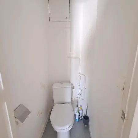 * Parisien Pour 4 Pers - 18 *